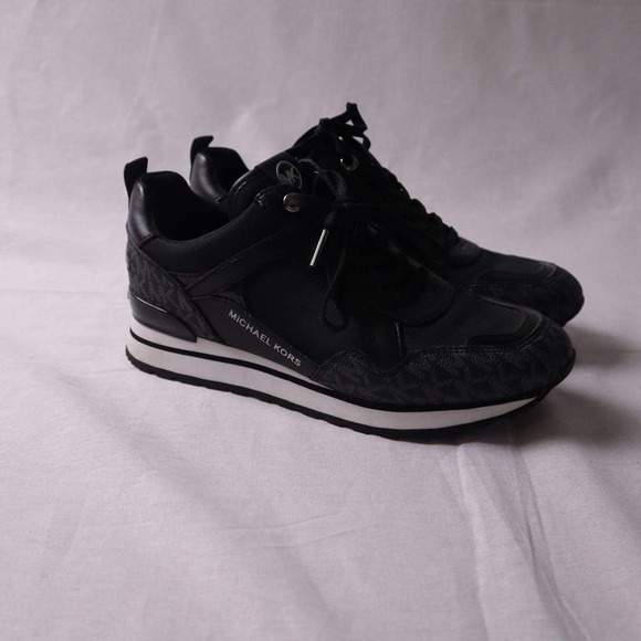 Michael Kors MK Monogram Sneakers Women's 8M Black Lace-Up Athletic Casual Shoes - Picture 3 of 9